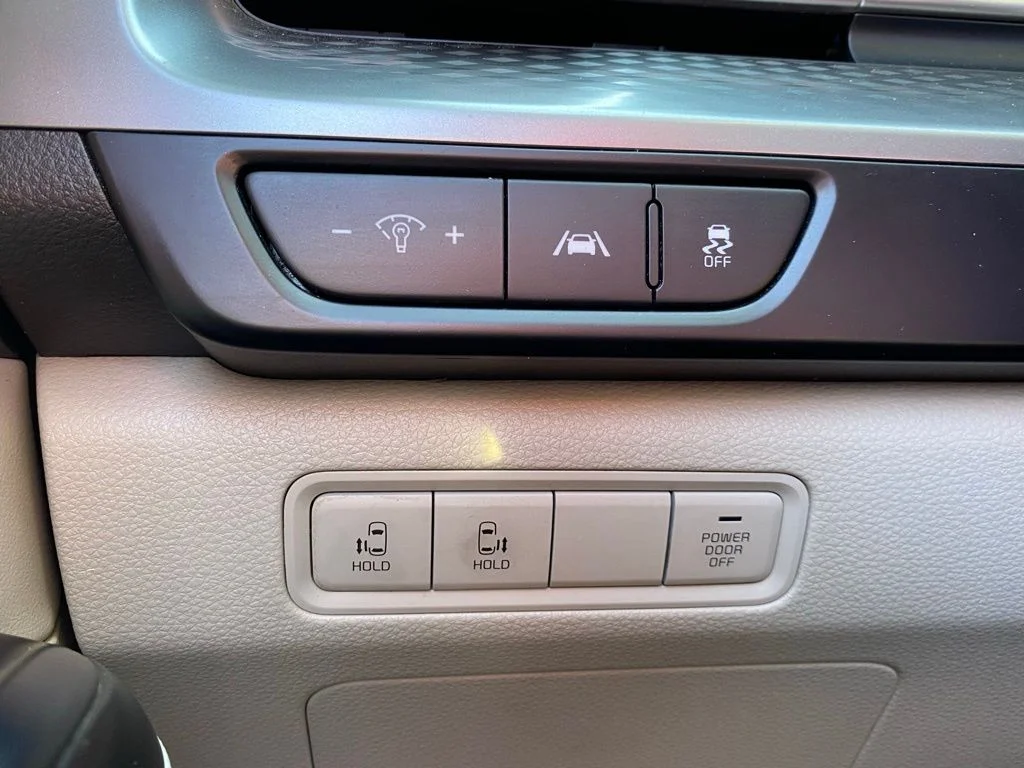 Used 2023 Blue Kia LX image 26