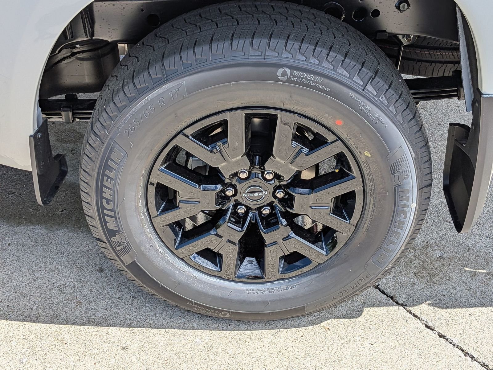New 2026 Glacier White Nissan Crew Cab SV image 11