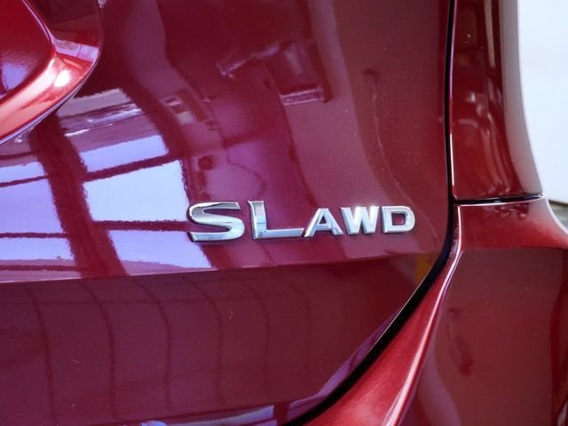 Certified Used 2020 Red Nissan SL image 7