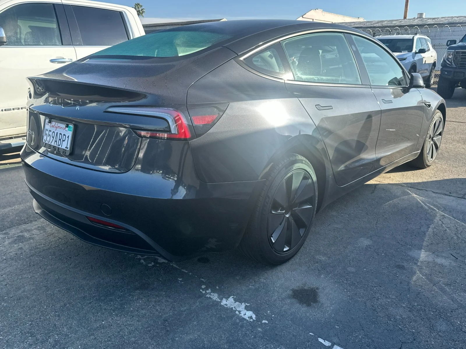 Used 2025  Tesla Long Range image 3