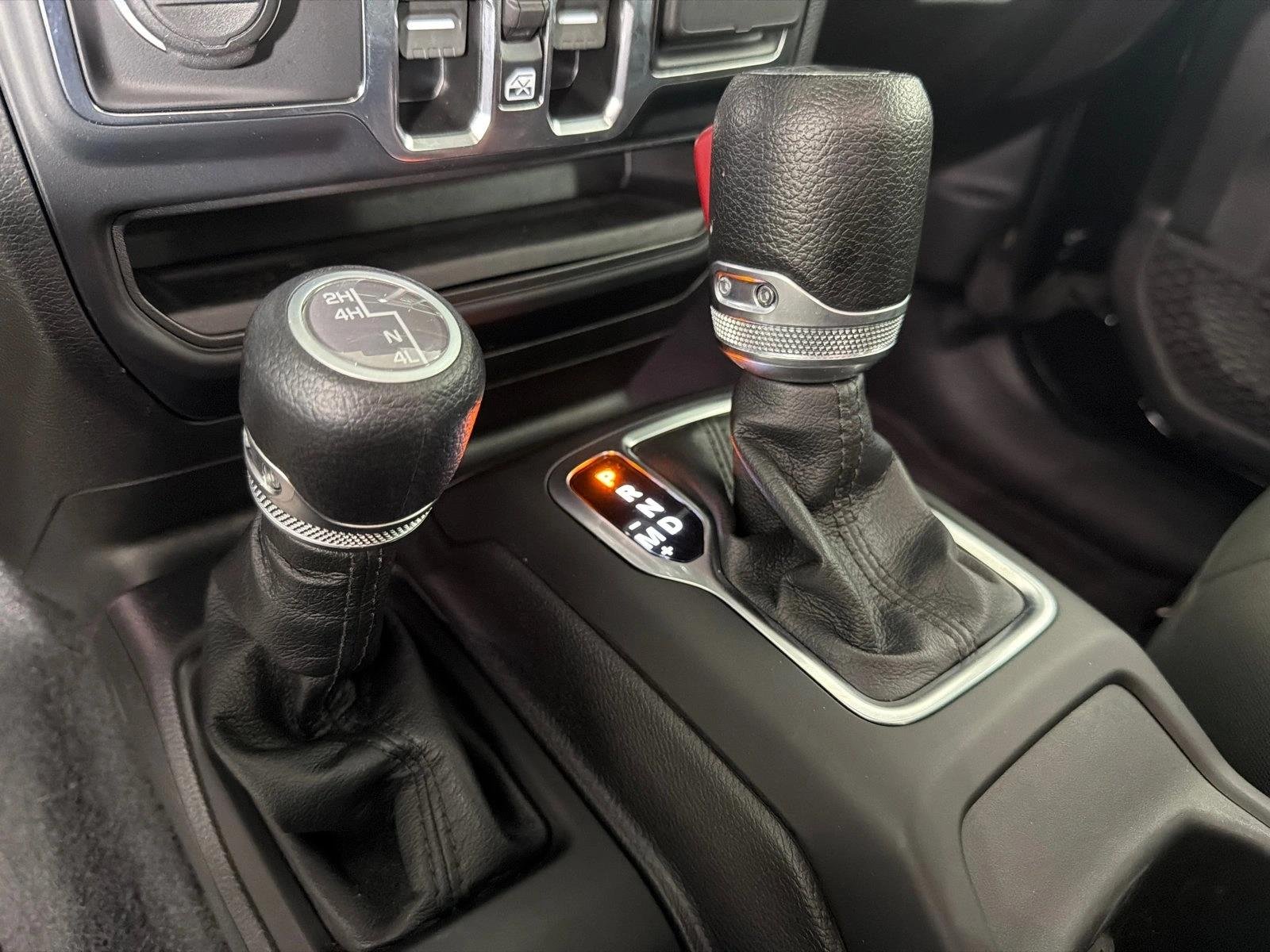 Used 2023 Black Clearcoat Jeep Sport S image 30