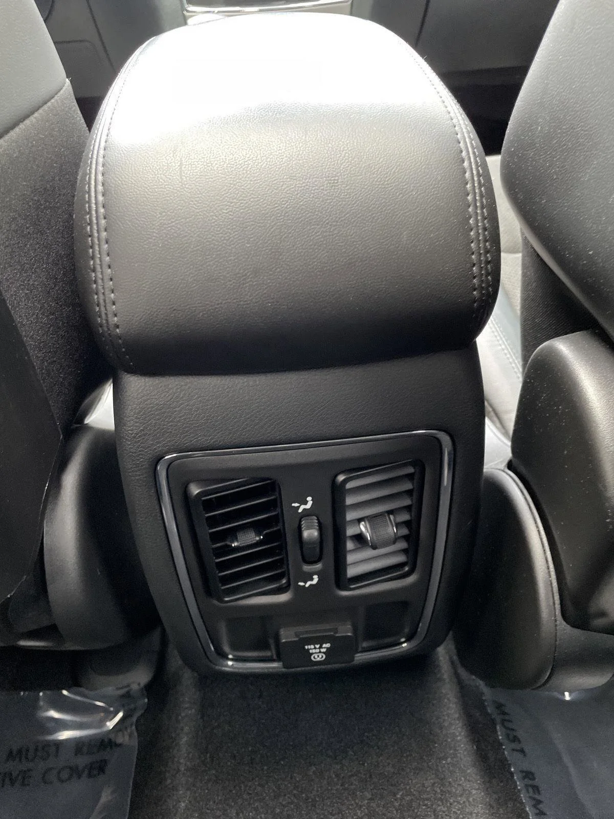 Used 2021 Billet Silver Metallic Clearcoat Jeep Laredo X image 24