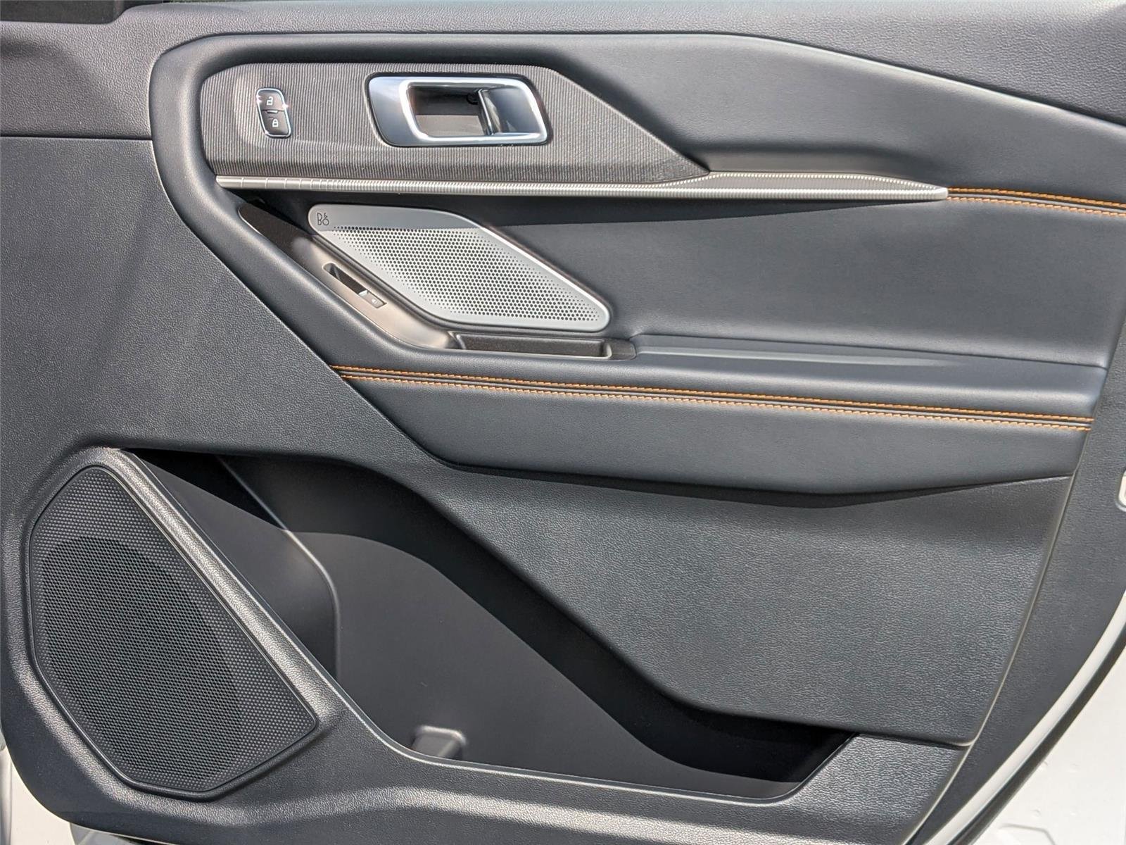 New 2026 Star White Metallic Tri-Coat Ford Tremor® image 34