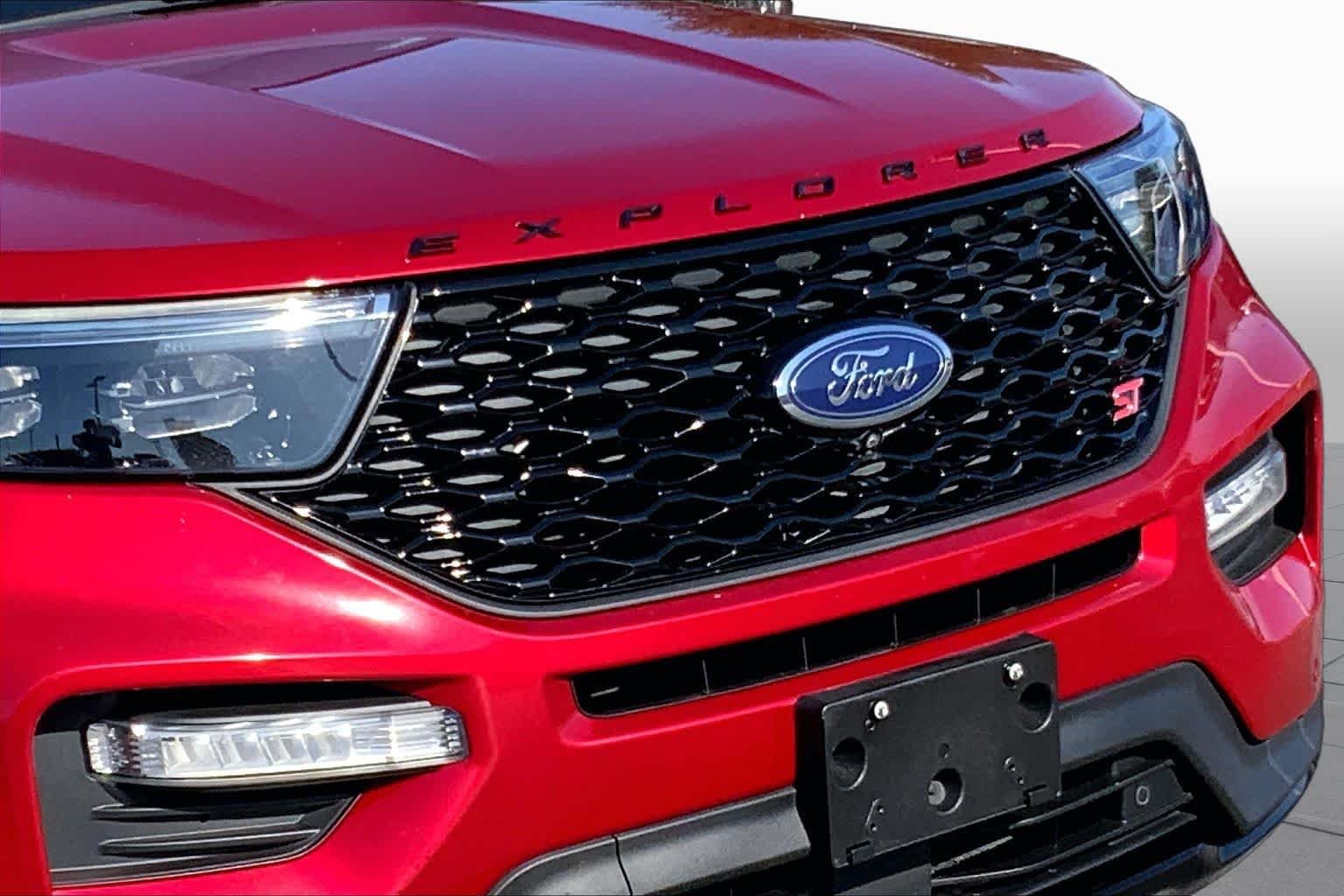 Used 2020 Rapid Red Metallic Tinted Clearcoat Ford ST image 27