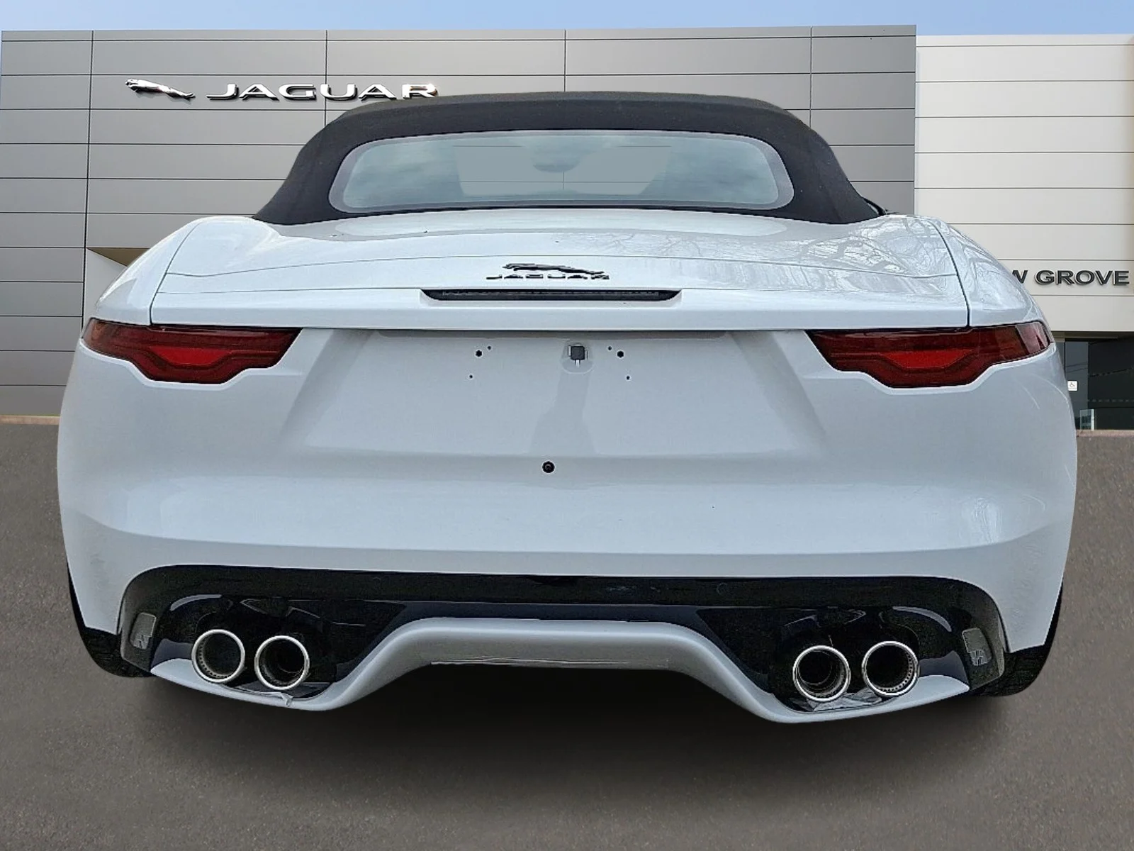New 2024 Fuji White Jaguar P450 R-Dynamic RWD Automatic image 8