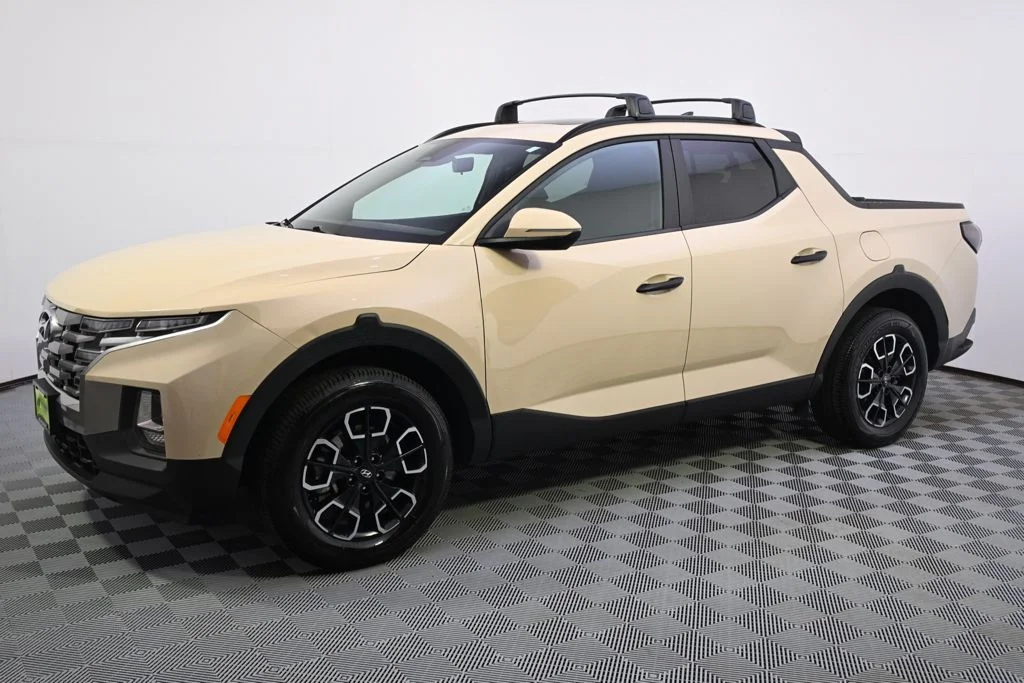 Certified 2022 Hyundai Santa Cruz SEL with VIN 5NTJCDAE8NH009263 for sale in St. Louis Park, Minnesota