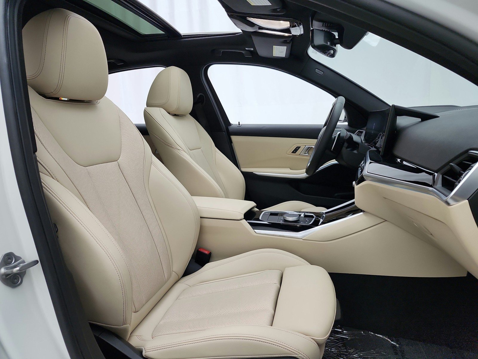 Used 2024 Alpine White BMW 330e Plug-In Hybrid image 19