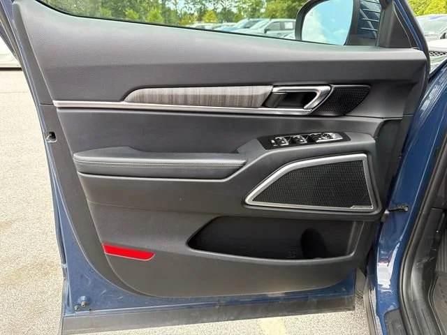 Used 2025 Blue Kia EX image 10