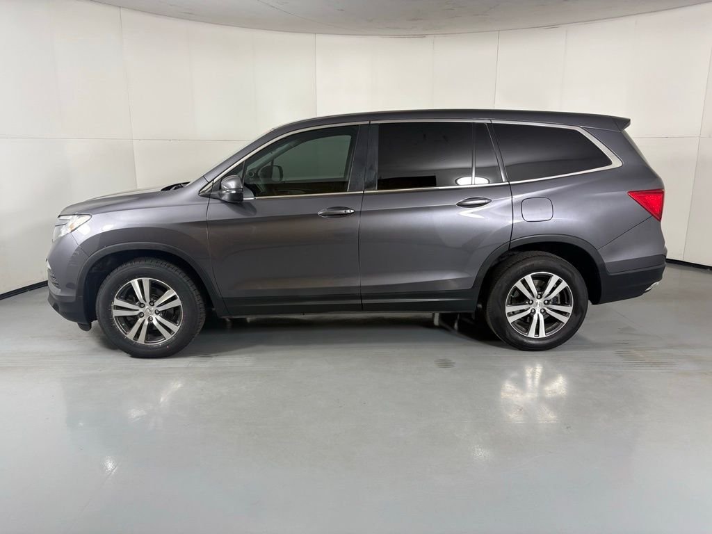 Used 2017 Silver Honda EX image 5
