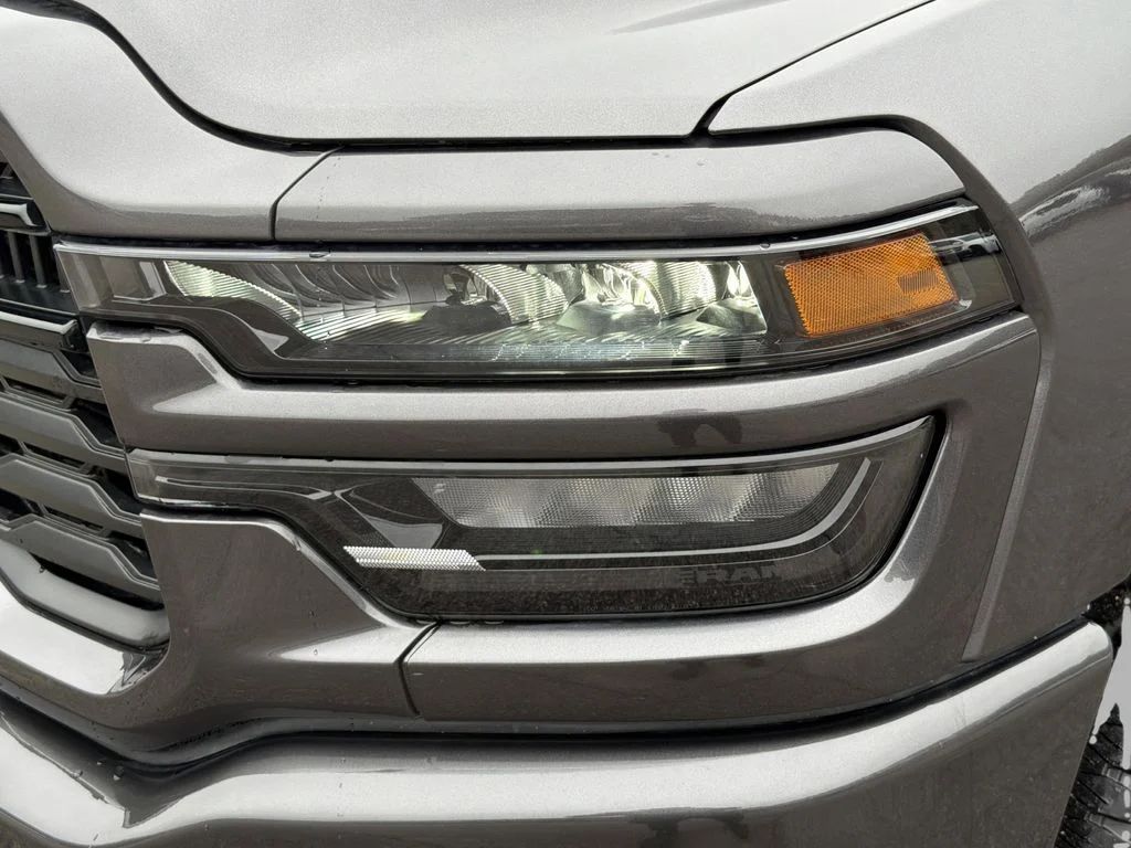 New 2025 Granite Crystal Metallic Clearcoat RAM Big Horn image 10