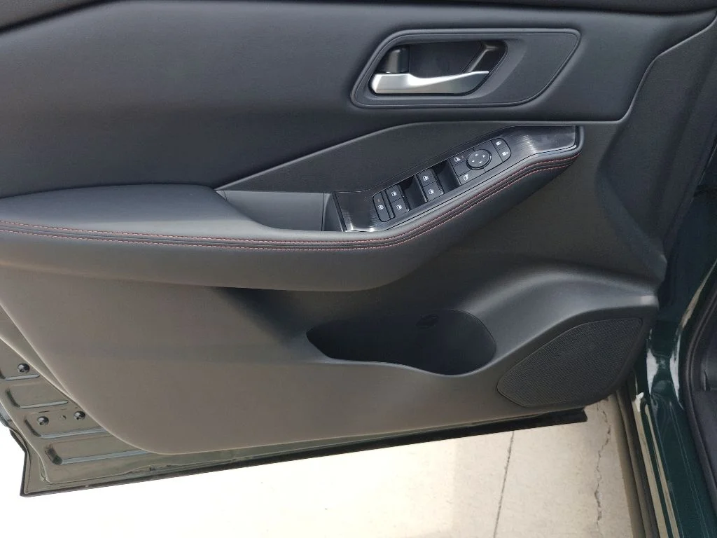 New 2026 Obsidian Green Pearl Nissan Rock Creek® image 14