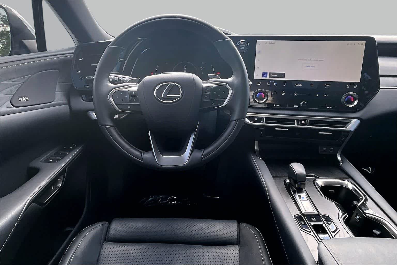 Used 2023 Eminent White Pearl Lexus Luxury image 6