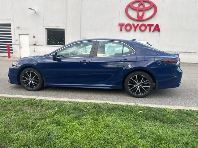 Certified Used 2023 RESERVOIR BLUE Toyota  image 11