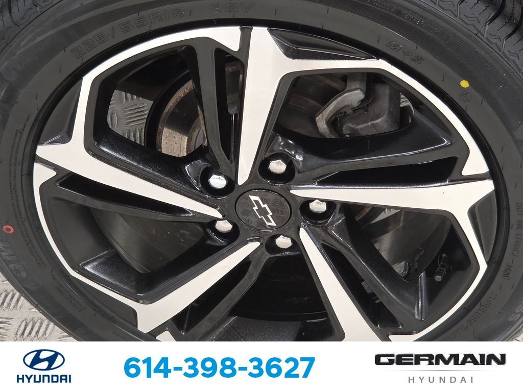 Used 2021 White Chevrolet RS image 13