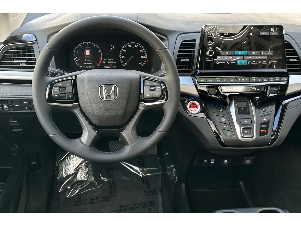 New 2026 Platinum White Pearl Honda Touring image 16