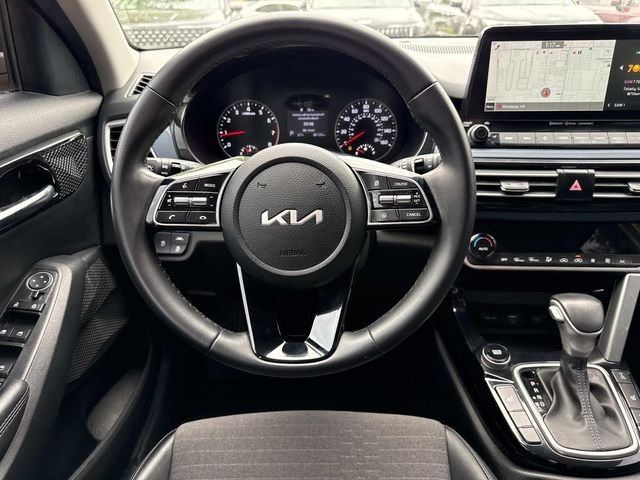 Used 2022 Yellow Kia S image 16