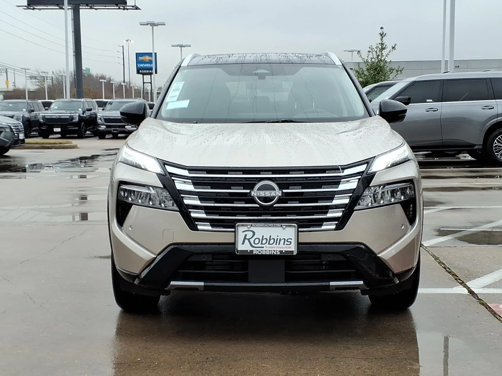 2026 Nissan Rogue Platinum Silver at Robbins Nissan