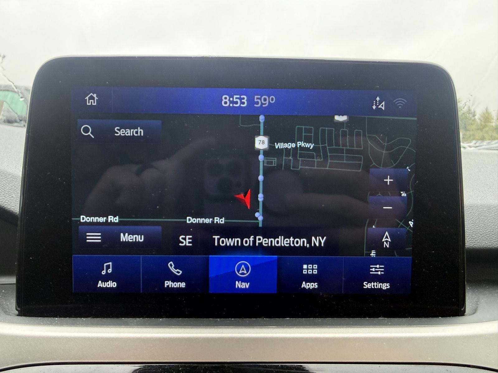 Used 2020 Magnetic Ford SE image 4