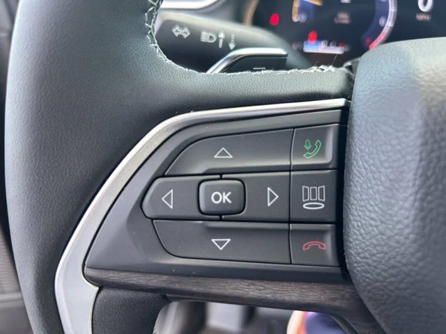 Used 2025 Gray Jeep Limited image 15