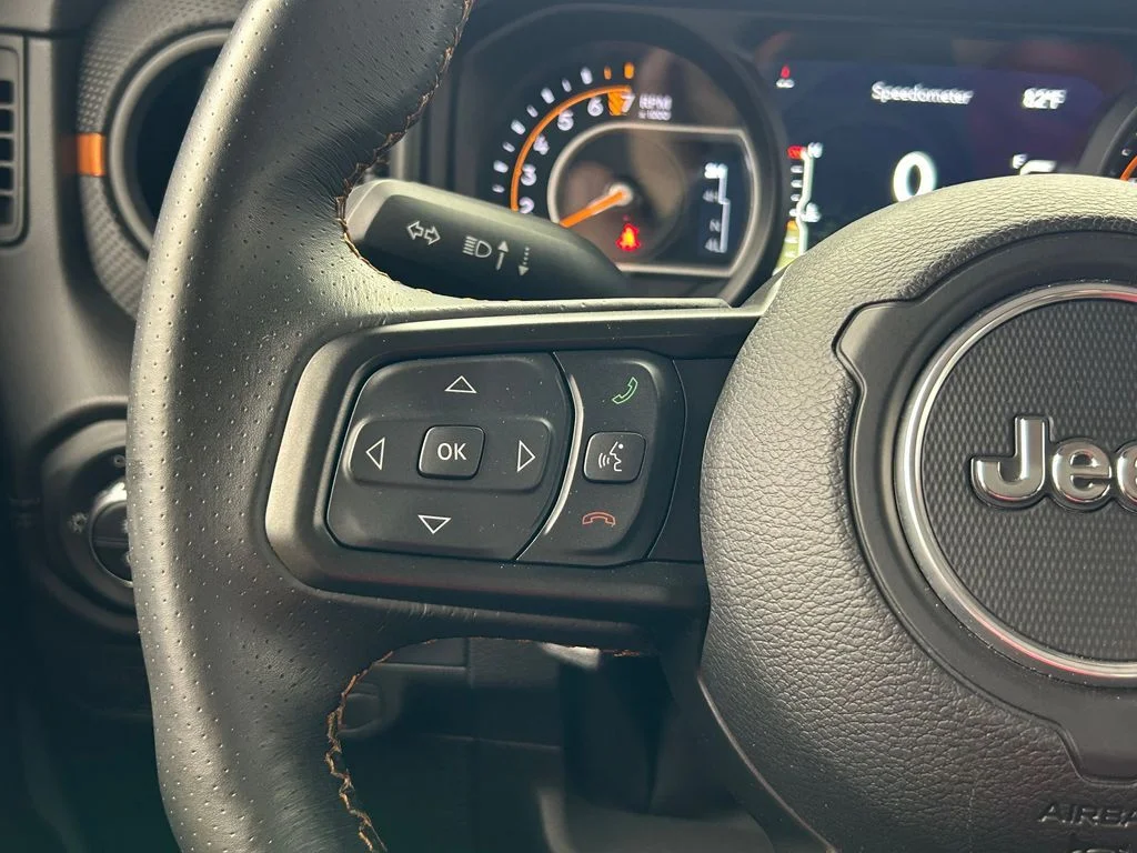 Used 2024 Anvil Clear Coat Jeep Mojave image 30