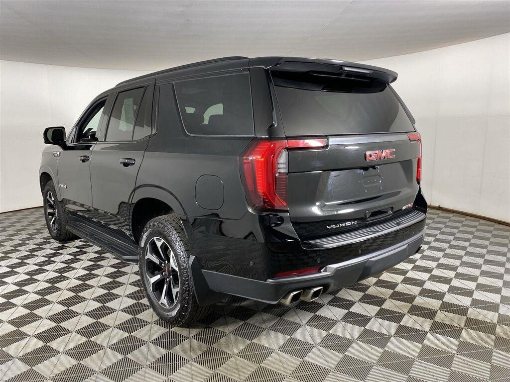 Used 2025 Onyx Black GMC AT4 image 8