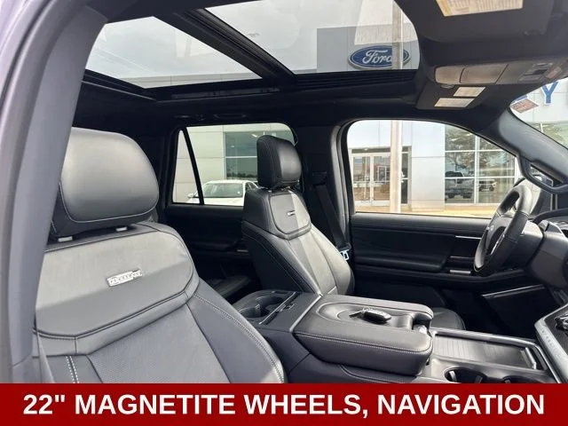 2025 Ford Expedition Platinum - Photo 2