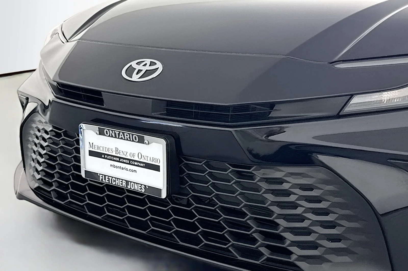 Used 2025 MIDNIGHT BLACK Toyota SE image 12
