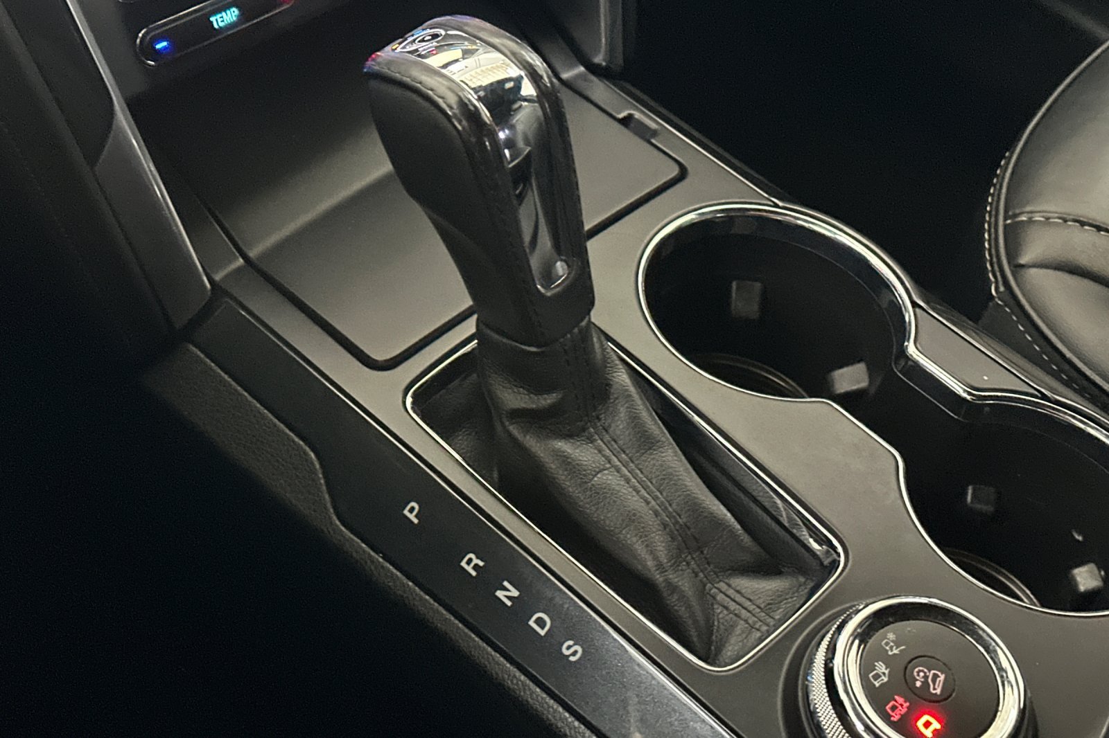 Used 2018 Gray Ford Platinum image 24