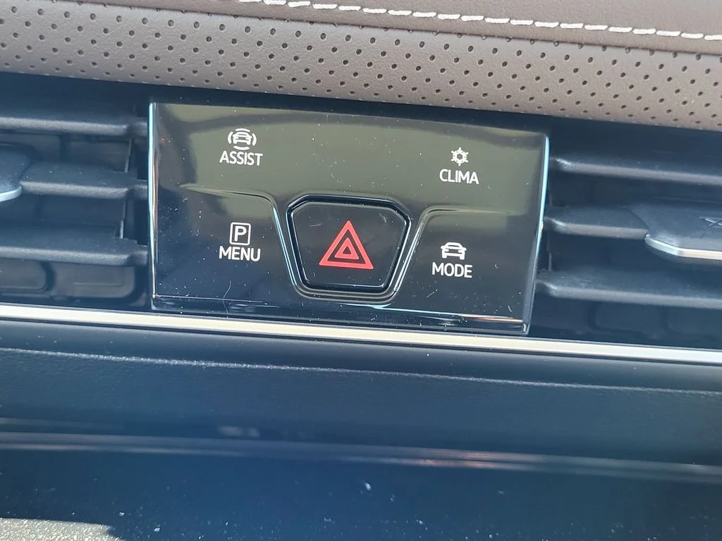 New 2026 Pure Gray Volkswagen 2.0T SEL image 12