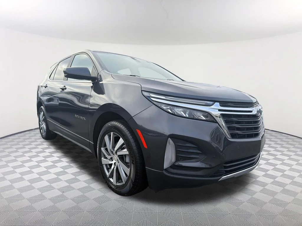 Used 2022 Gray Chevrolet LT image 3