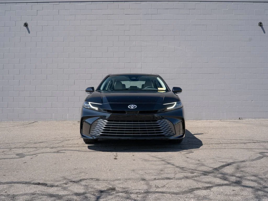Used 2025 Black Toyota XLE image 10