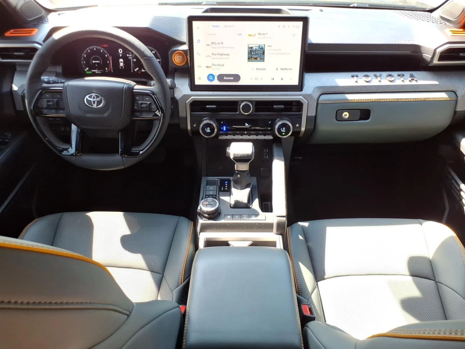Used 2025 Black Toyota Trailhunter Hybrid image 31