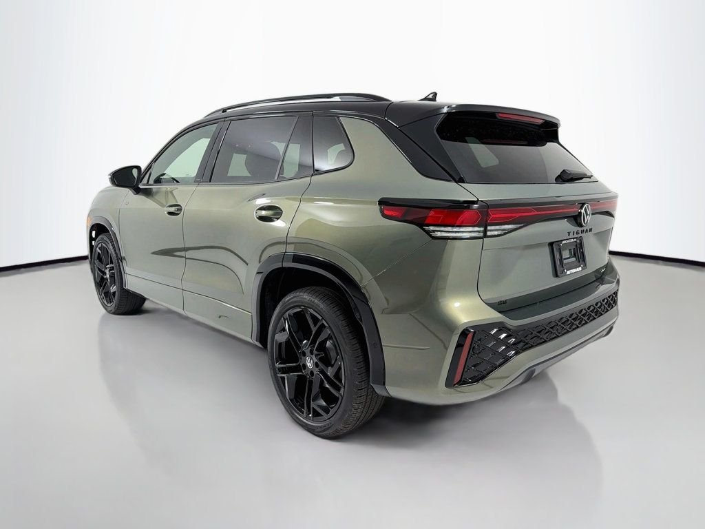 New 2026 Avocado Green w/Deep Black Roof Volkswagen 2.0T SE R-Line Black 4MOTION image 5