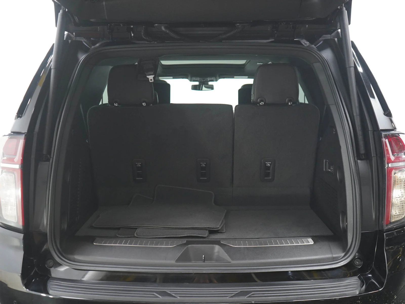 Used 2022 Black Chevrolet RST image 18