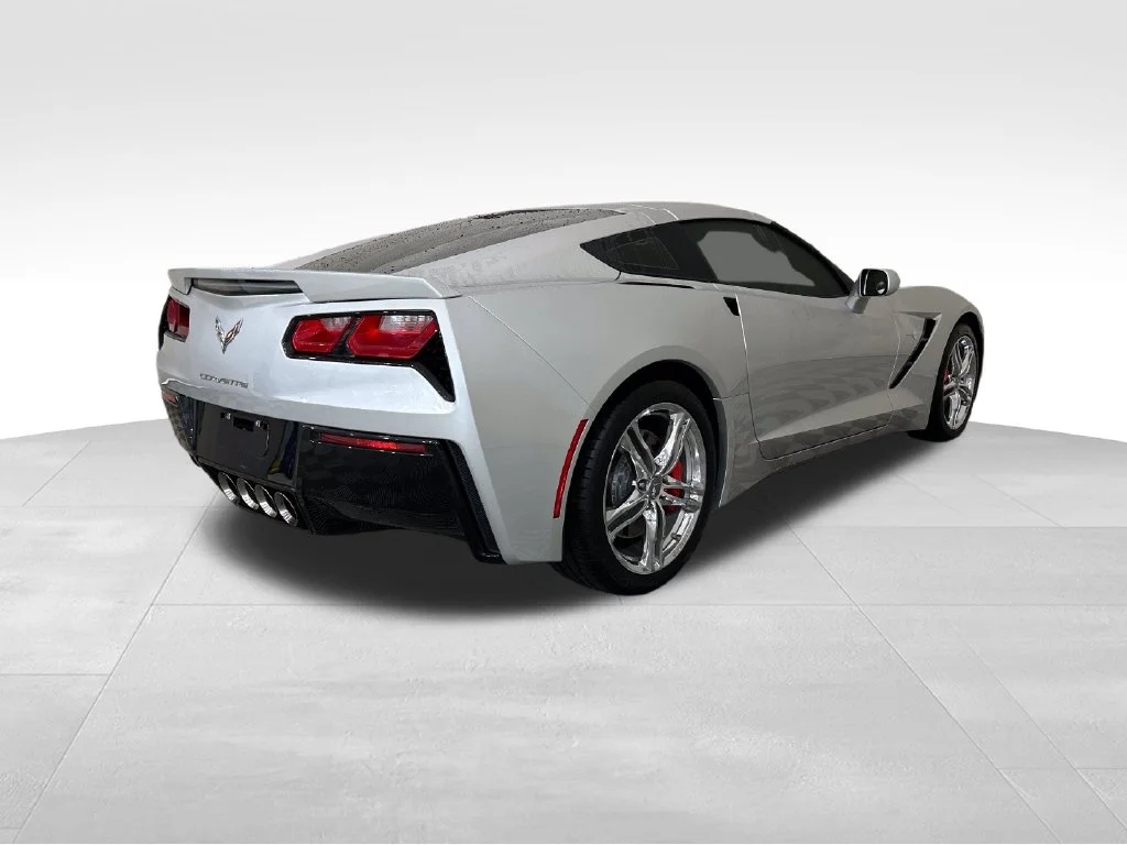 Used 2016 Silver Chevrolet Stingray image 5