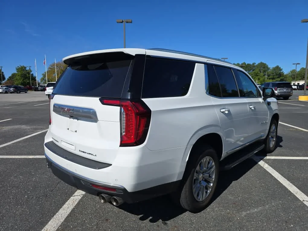 Used 2023 Summit White GMC Denali image 5