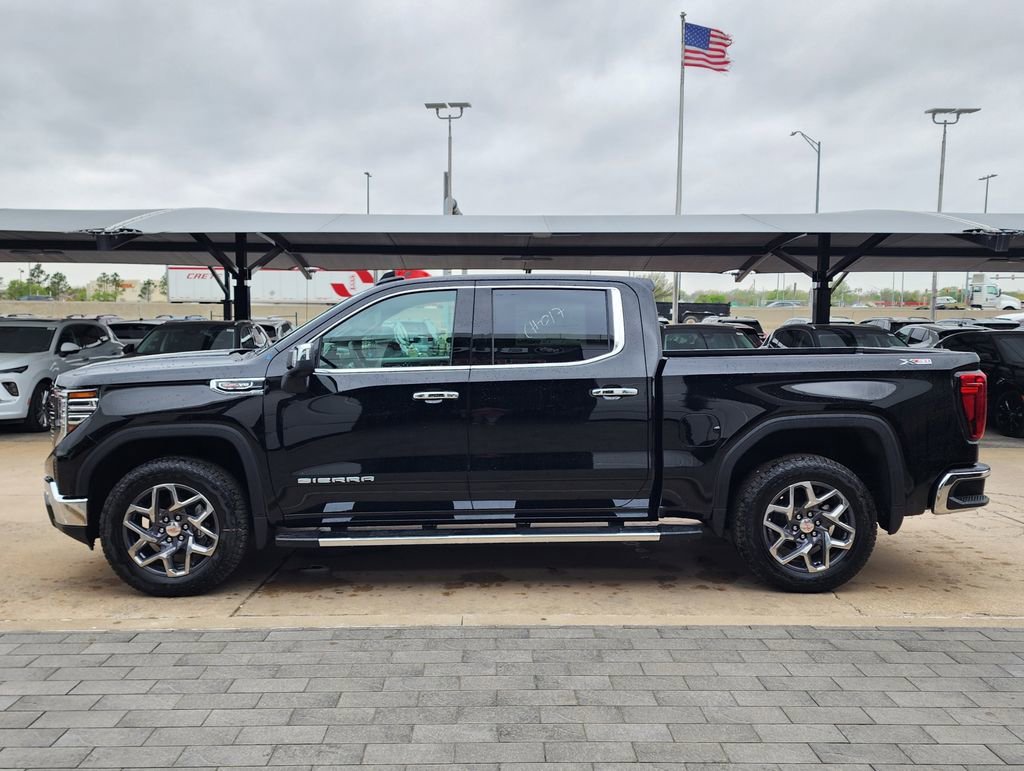 2026 GMC Sierra 1500 SLT - Photo 7