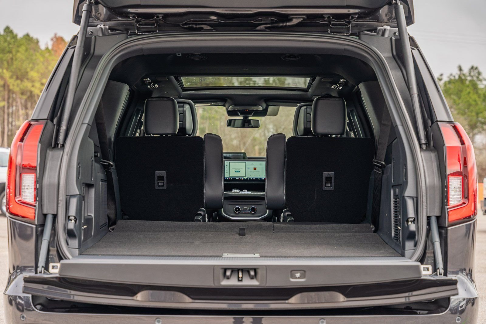 New 2026 Dark Matter Gray Metallic Ford MAX Platinum® image 28