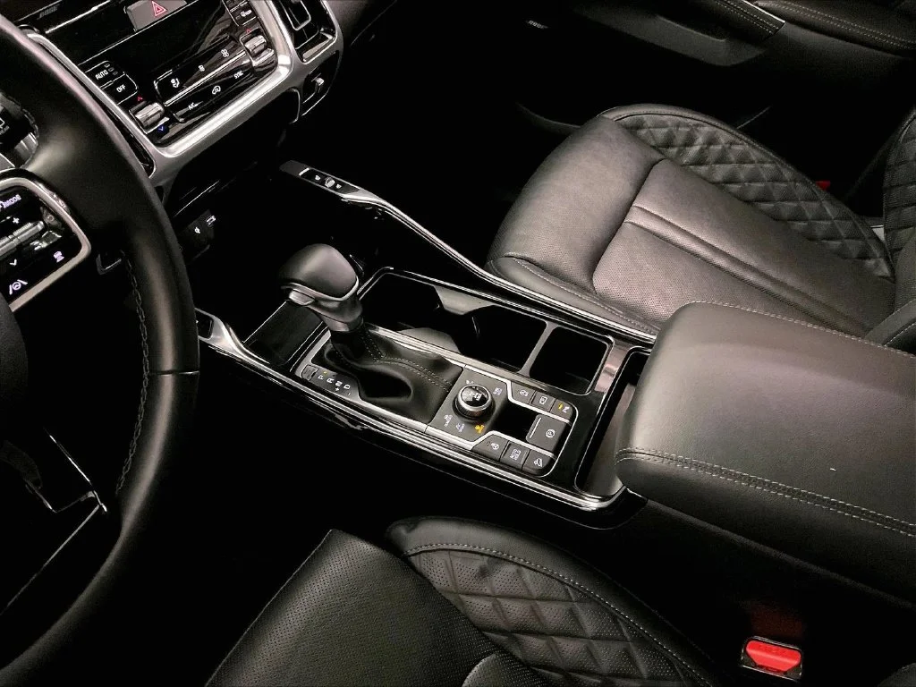 Certified Used 2022 Gray Kia X-Line SX Prestige image 19