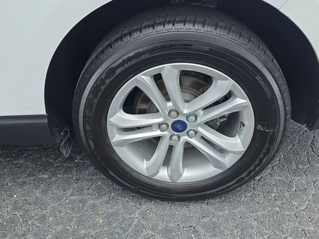 Used 2019 White Ford SEL image 34