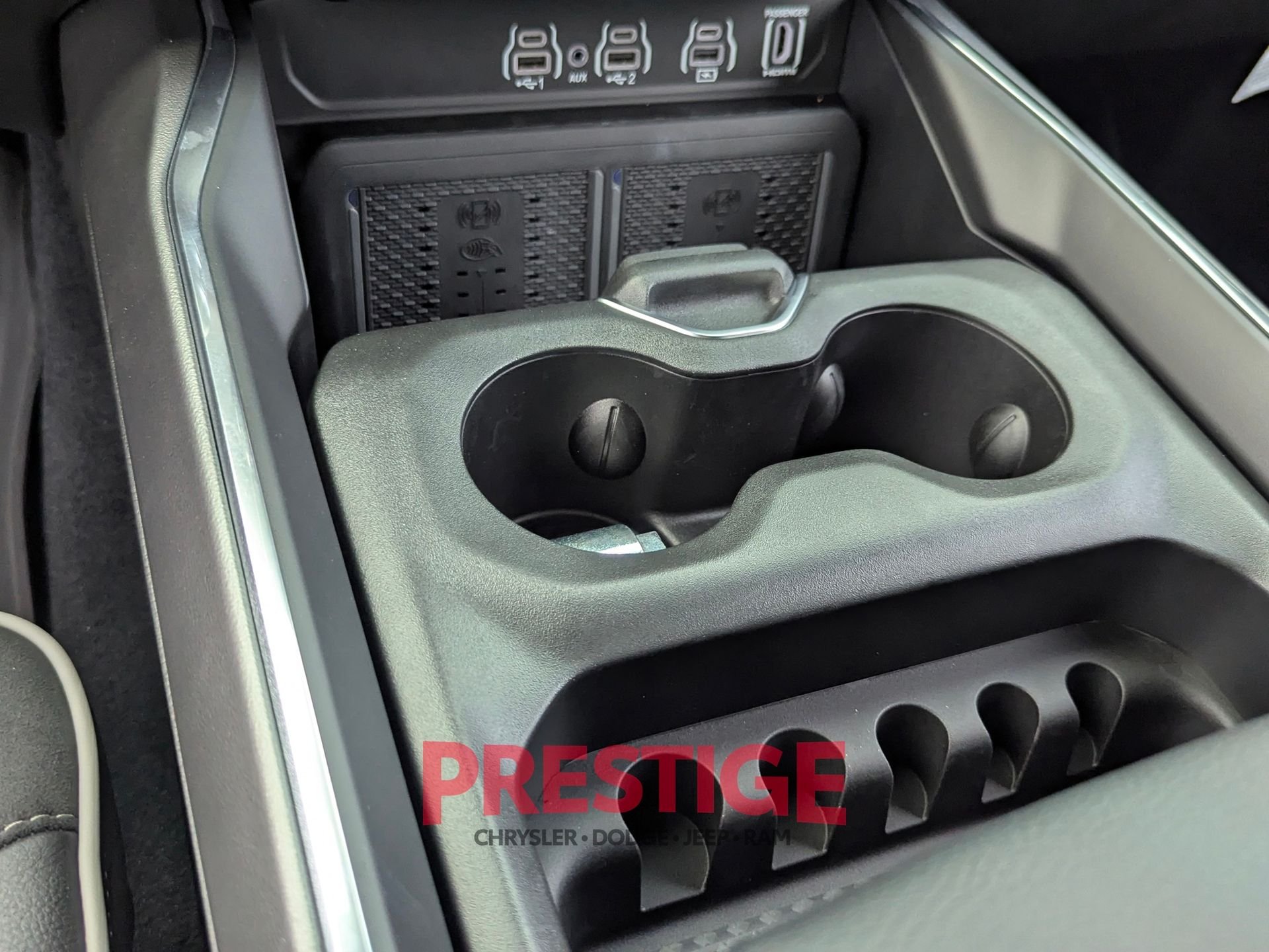 New 2026 Granite Crystal Metallic Clear-Coat Exterior Paint RAM Laramie image 20