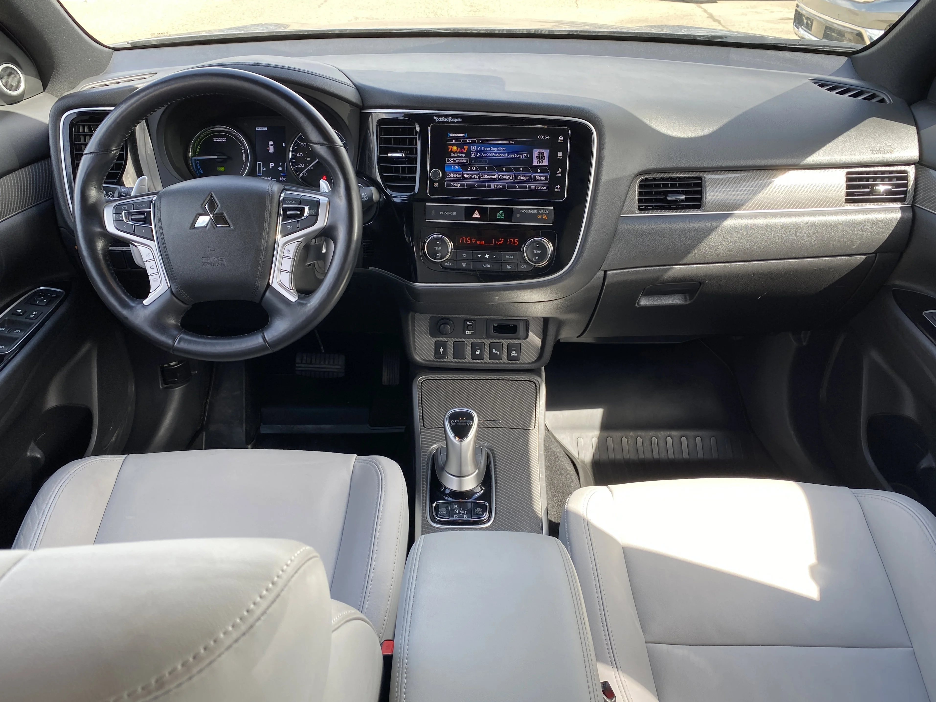 Certified Used 2019 Silver Mitsubishi SE S-AWC * LOW KM