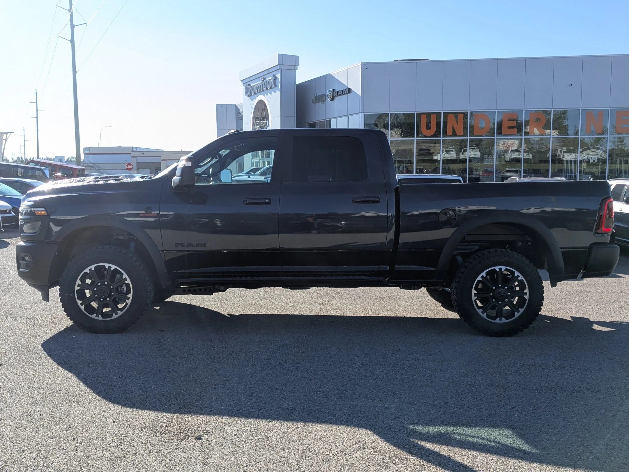 New 2026 Blue RAM Rebel - - Level 1 Grp - 5th Wheel/Gooseneck Prep - Ventilated Leather Seats - Alpine Audio & More! image 5