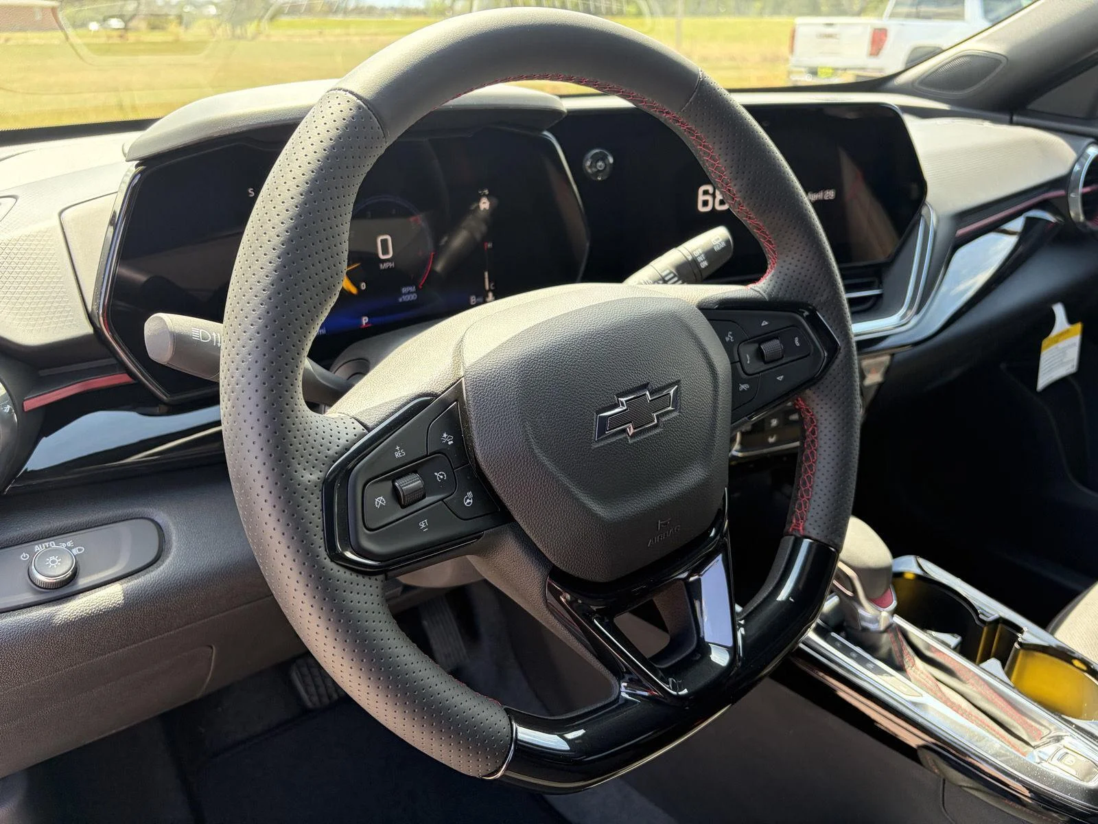 2026 Chevrolet Trax RS - Photo 11