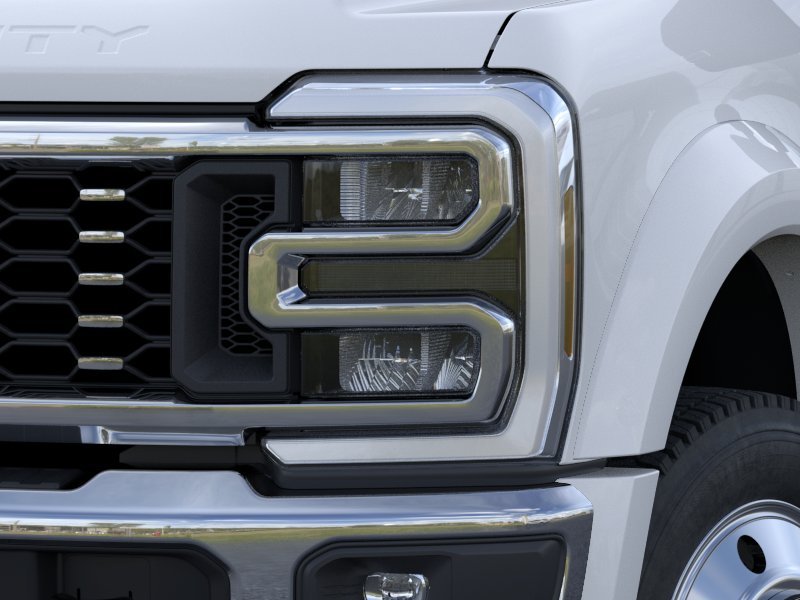 New 2026 Oxford White Ford F-450® King Ranch® image 18