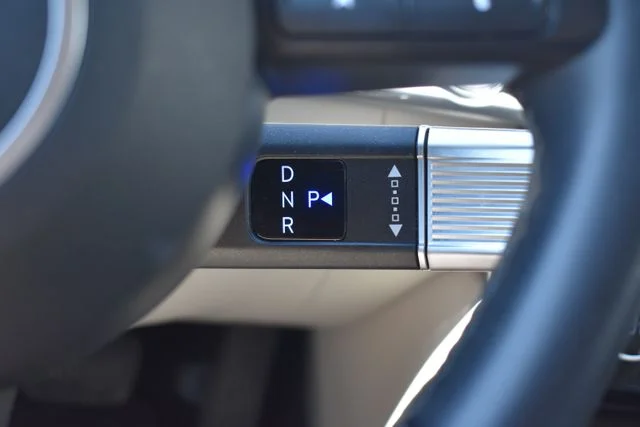 Used 2025 Gray Hyundai SEL Convenience image 23