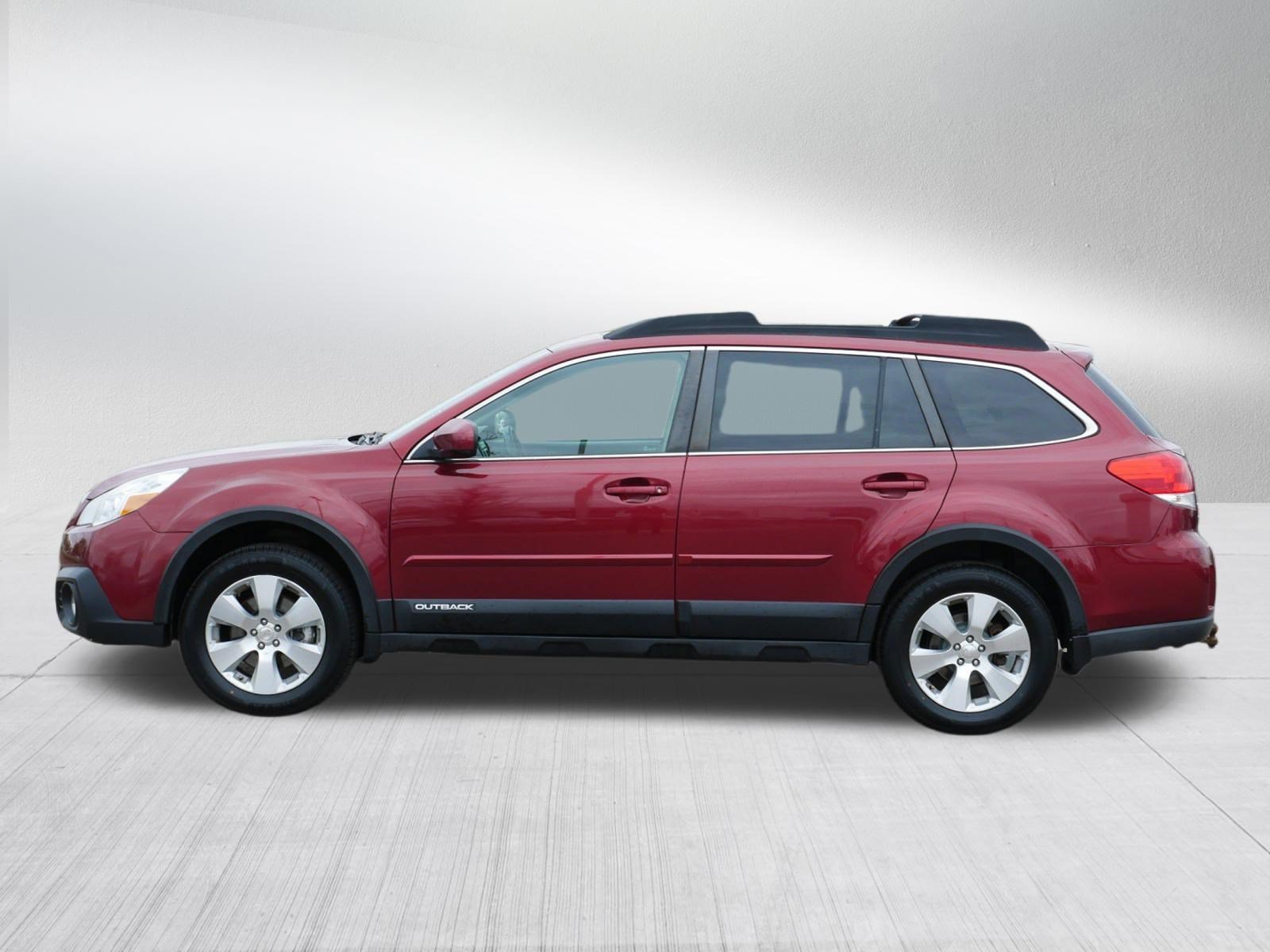 Used 2013 Venetian Red Pearl Subaru 3.6R Limited image 4