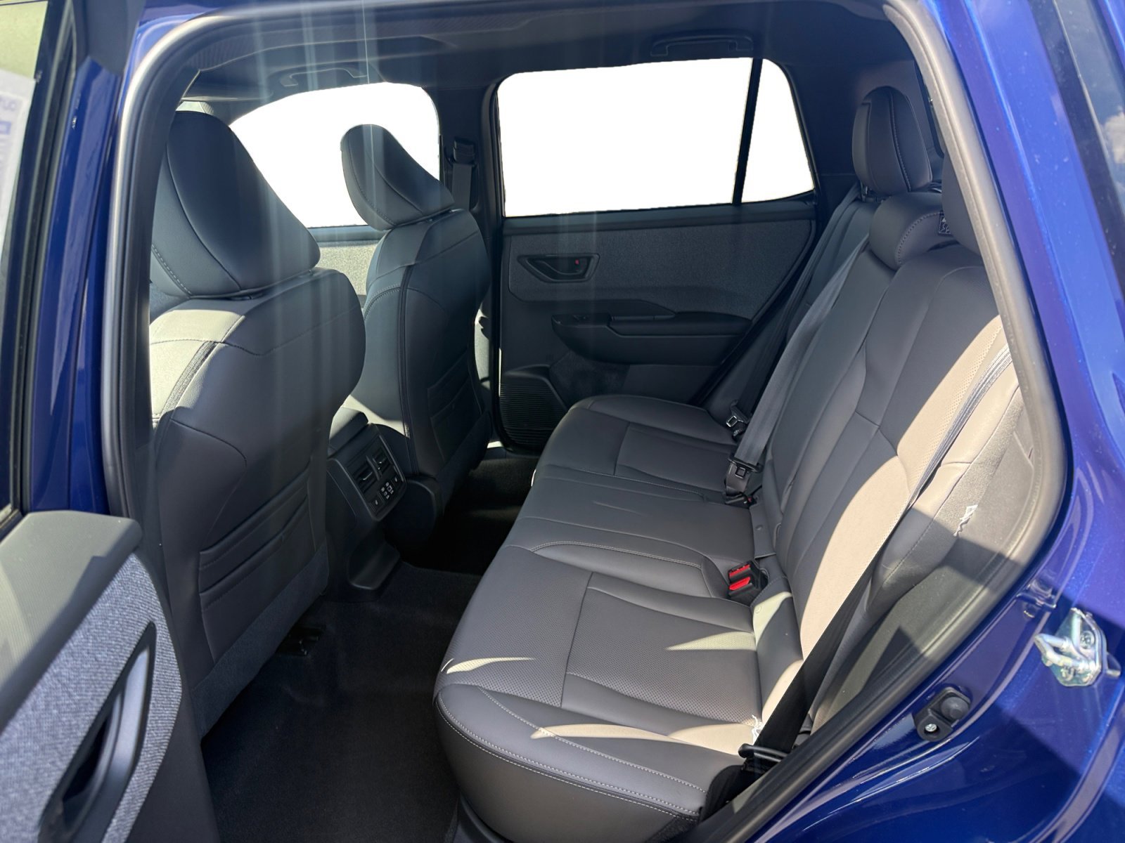 New 2026 SAPPHIRE BLUE PEARL Subaru Limited image 16