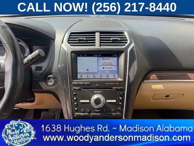 Used 2017 Blue Jeans Metallic Ford Limited image 12