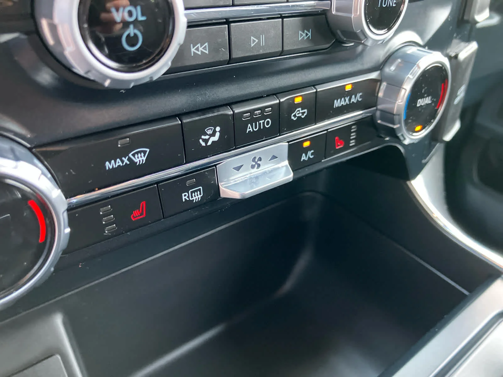 Used 2023 Carbonized Gray Metallic Ford XLT image 14